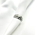 HAMMERED RING SILVER